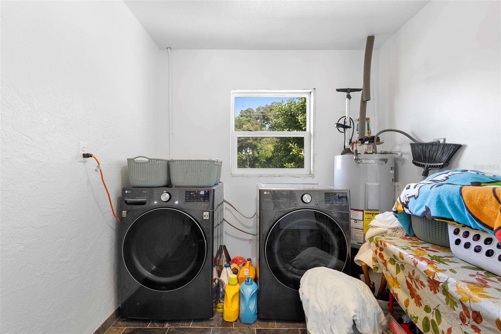 BEARDSLEYS DELEON SPGS - Commercial Sale