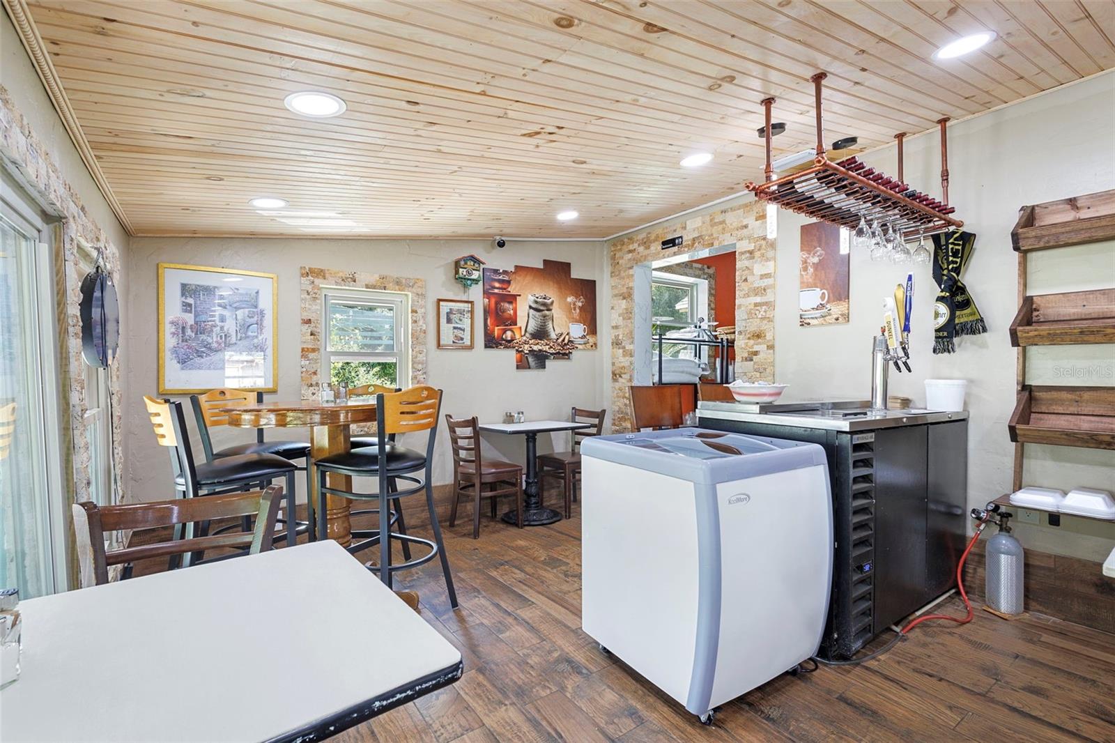 BEARDSLEYS DELEON SPGS - Commercial Sale