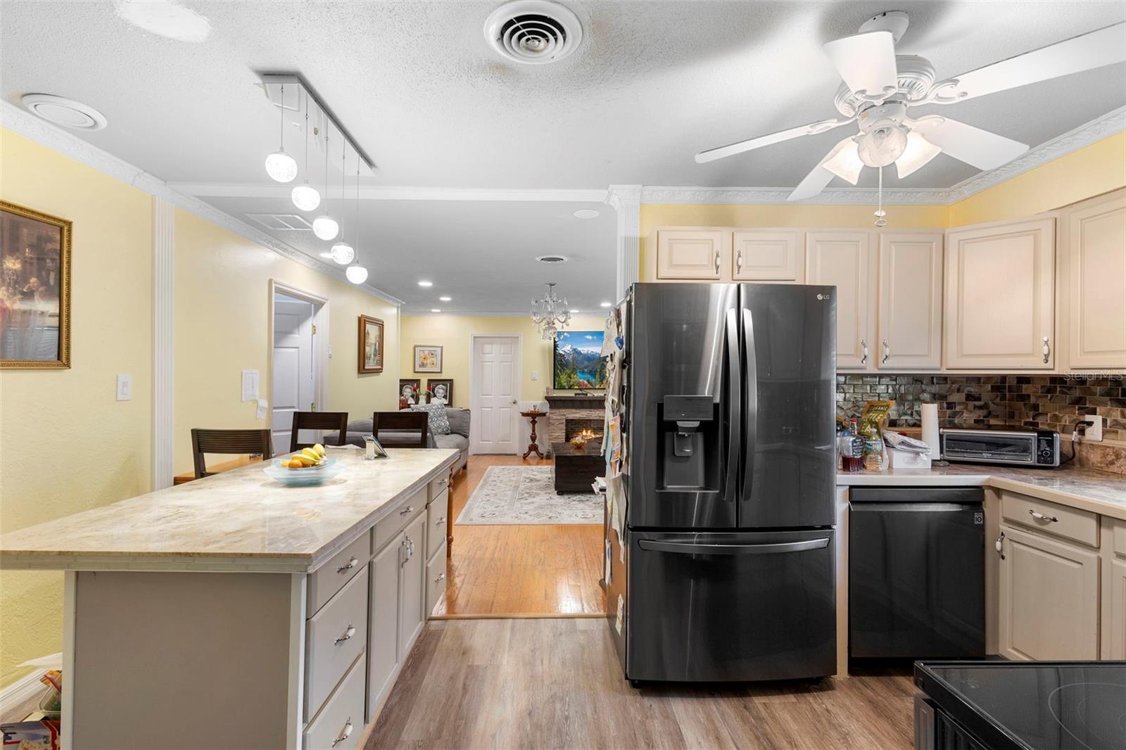 BEARDSLEYS DELEON SPGS - Commercial Sale