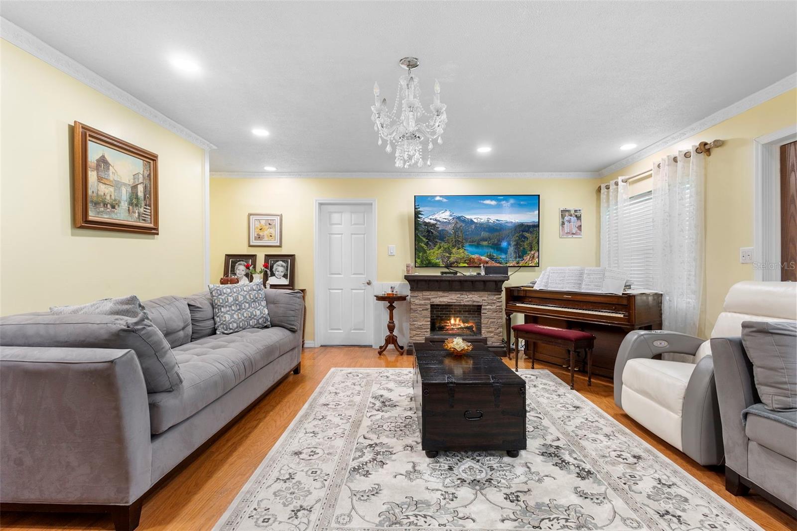 BEARDSLEYS DELEON SPGS - Commercial Sale