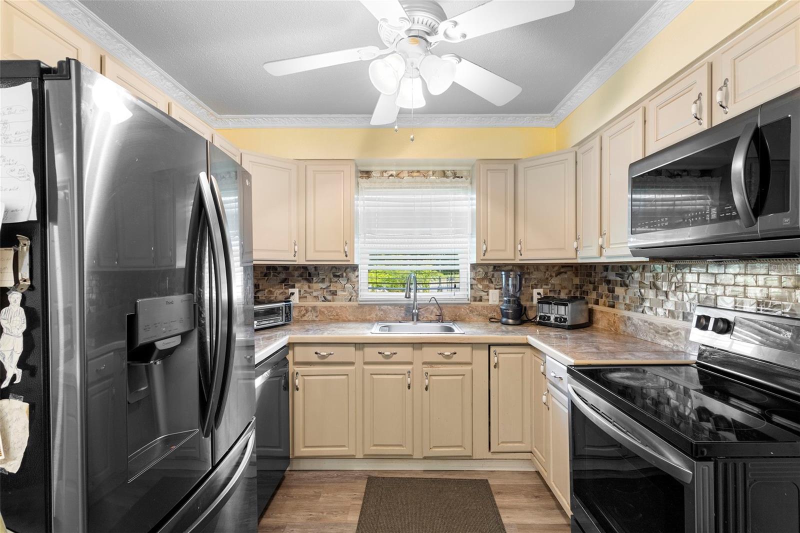 BEARDSLEYS DELEON SPGS - Commercial Sale