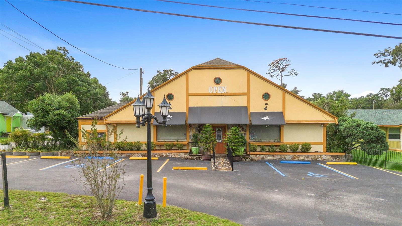 BEARDSLEYS DELEON SPGS - Commercial Sale