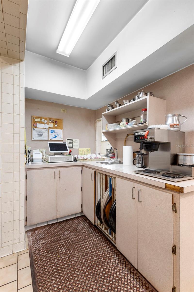 BEARDSLEYS DELEON SPGS - Commercial Sale