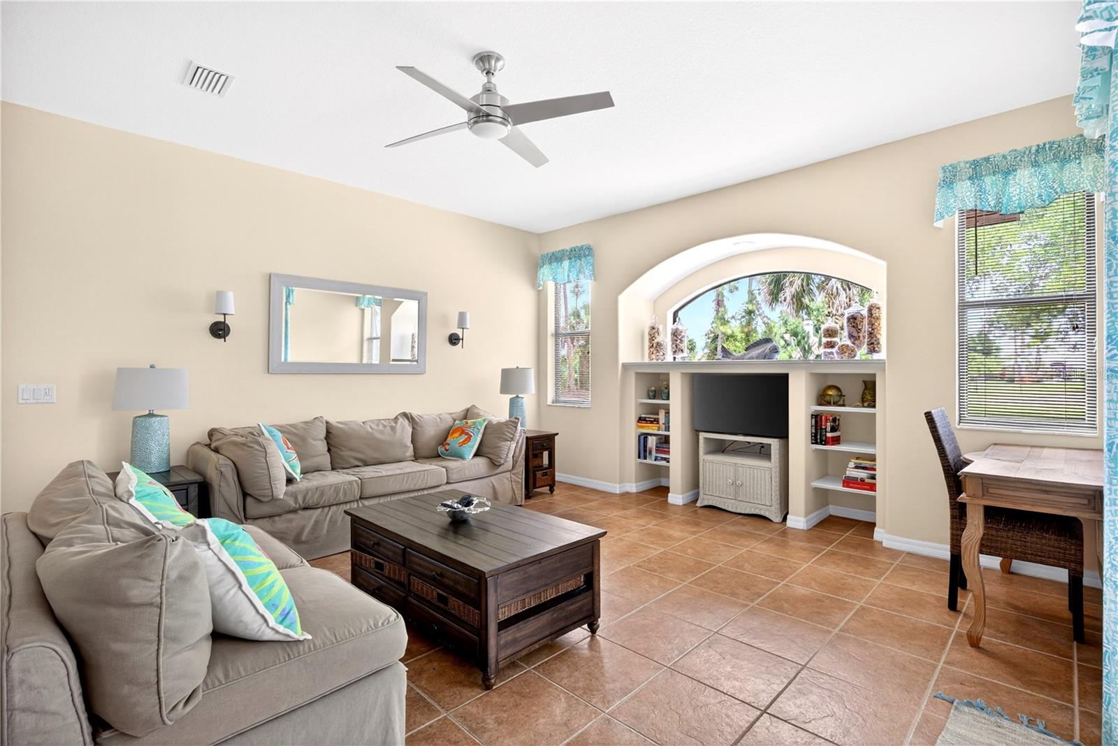ROTONDA WEST LONG MEADOW - Residential