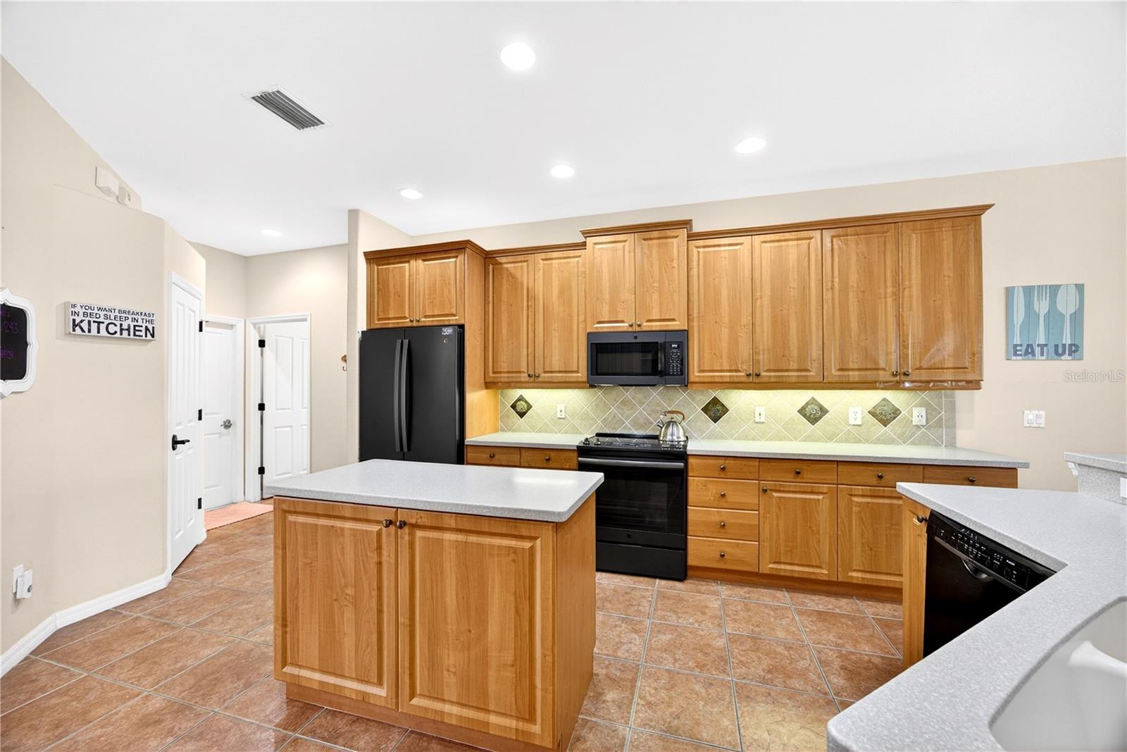 ROTONDA WEST LONG MEADOW - Residential