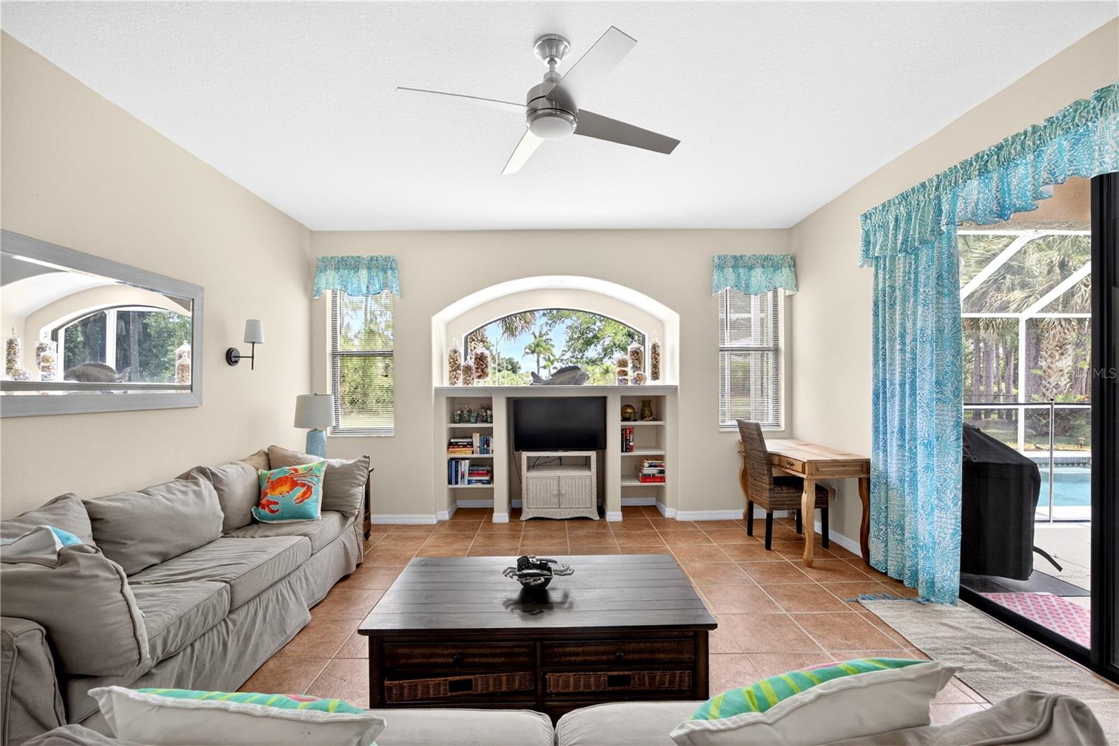 ROTONDA WEST LONG MEADOW - Residential