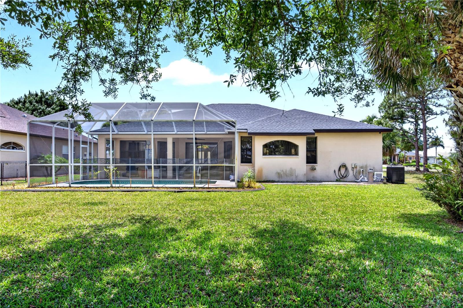 ROTONDA WEST LONG MEADOW - Residential