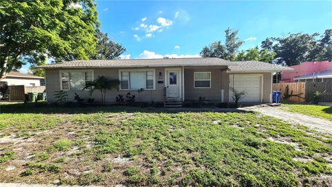 2505 13th Avenue W, Bradenton, FL 34205