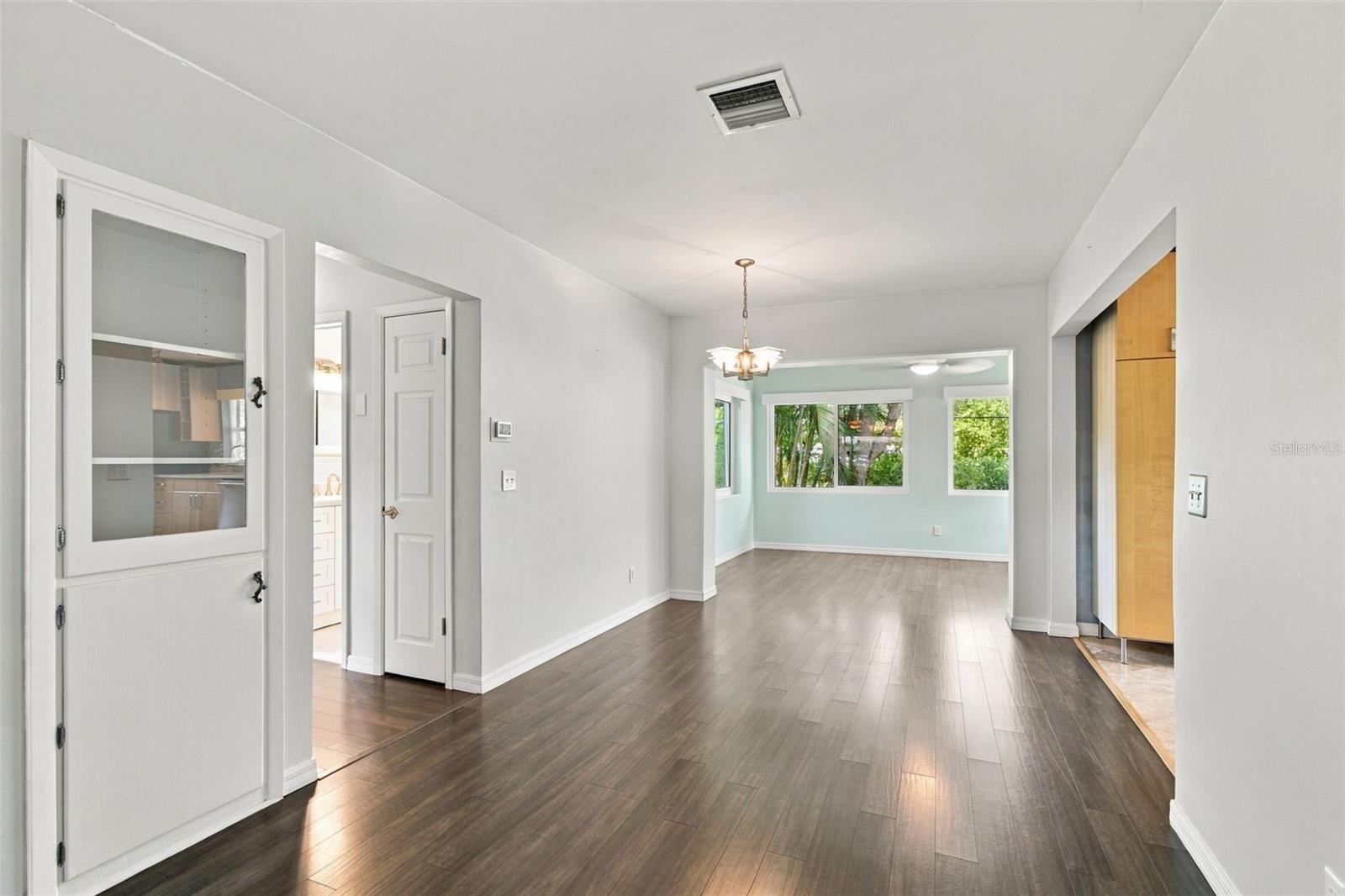 1612 SAN CHARLES DRIVE