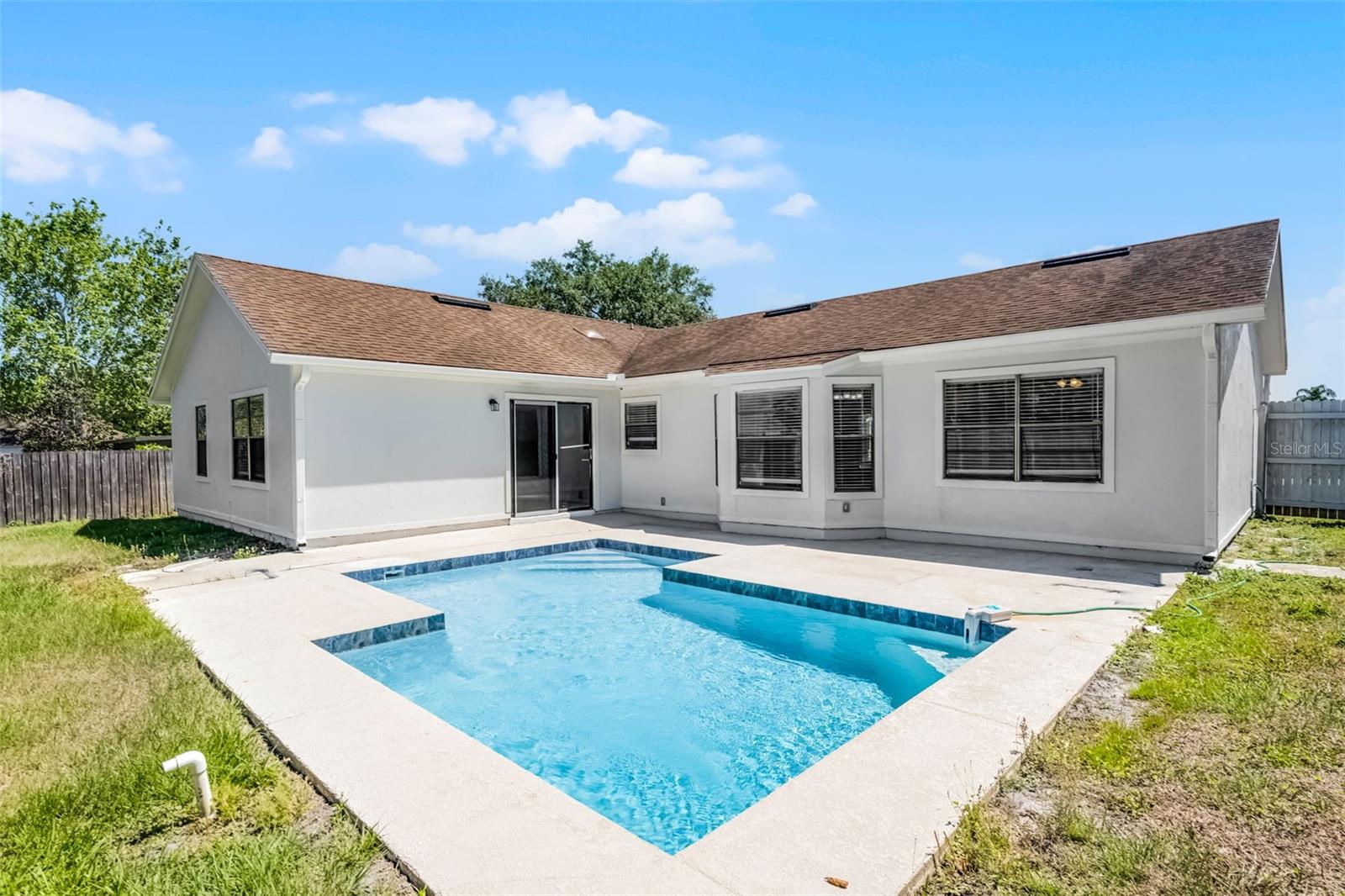 TWIN RIVERS MODEL HOME AREA - Residential