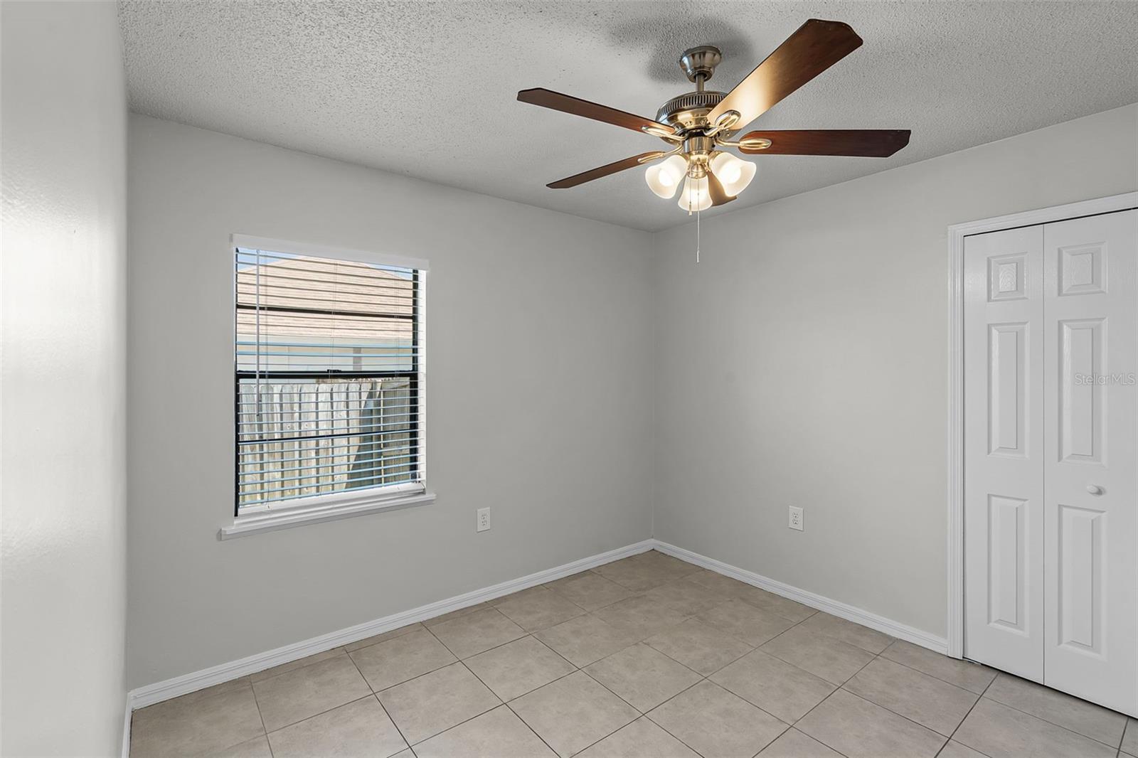 TWIN RIVERS MODEL HOME AREA - Residential