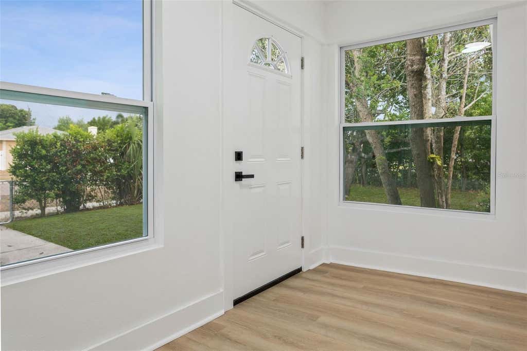 Photo of 4660 7th Avenue N, St Petersburg, FL 33713 (MLS # TB8530625)