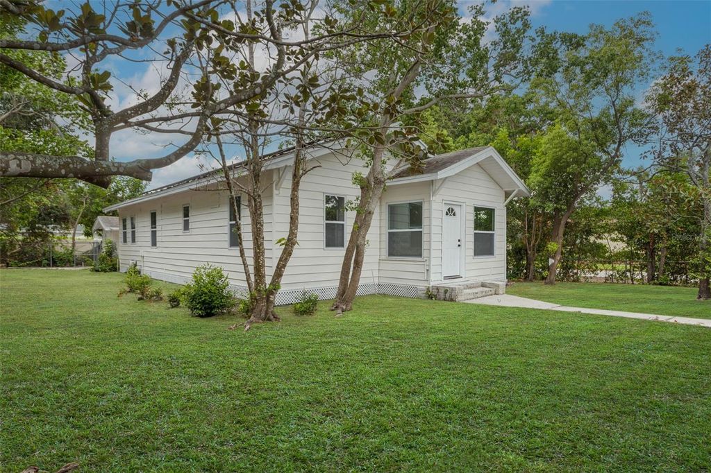 Photo of 4660 7th Avenue N, St Petersburg, FL 33713 (MLS # TB8530625)