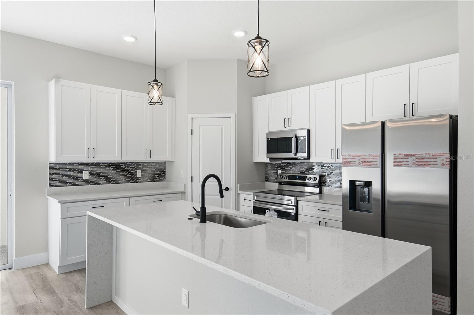 MARION OAKS UN #1 - Residential Lease