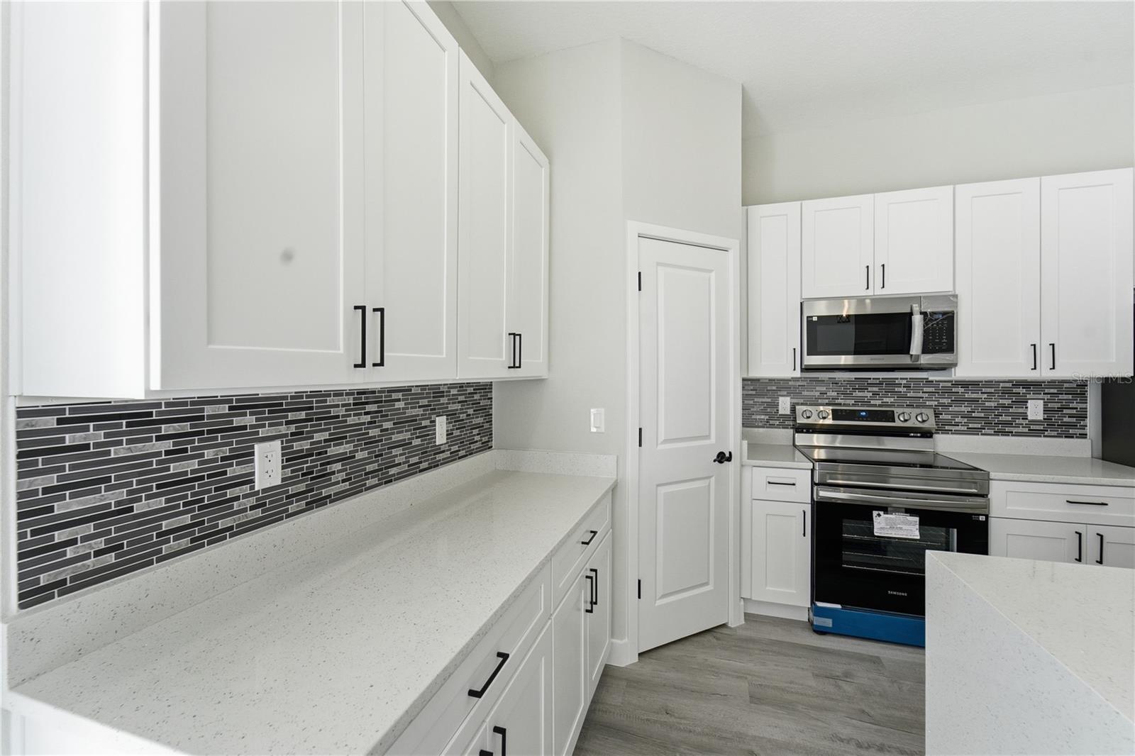 MARION OAKS UN #1 - Residential Lease