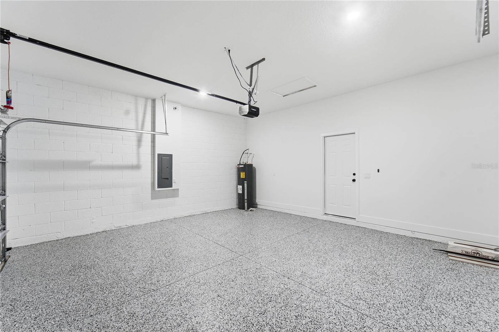 MARION OAKS UN #1 - Residential Lease