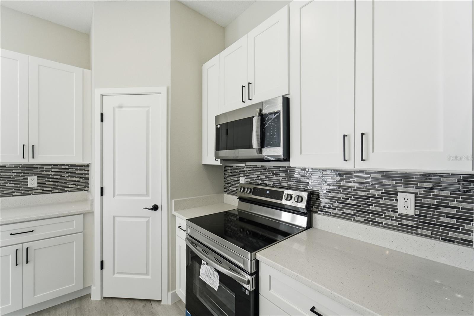 MARION OAKS UN #1 - Residential Lease