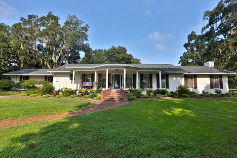 Tiny photo for 13450 NW Gainesville Road, Reddick, FL 32686 (MLS # OM661446)