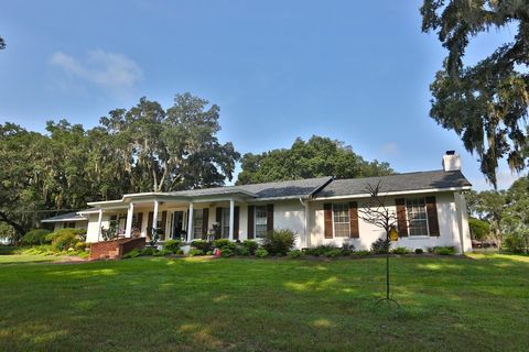 Tiny photo for 13450 NW Gainesville Road, Reddick, FL 32686 (MLS # OM661446)