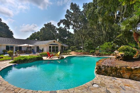 Tiny photo for 13450 NW Gainesville Road, Reddick, FL 32686 (MLS # OM661446)