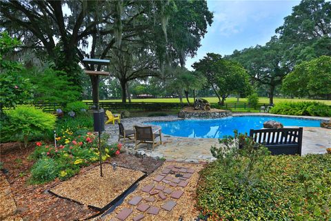 Tiny photo for 13450 NW Gainesville Road, Reddick, FL 32686 (MLS # OM661446)