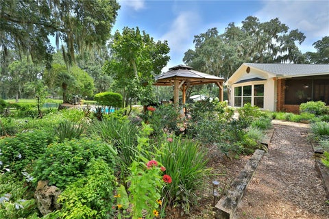 Tiny photo for 13450 NW Gainesville Road, Reddick, FL 32686 (MLS # OM661446)