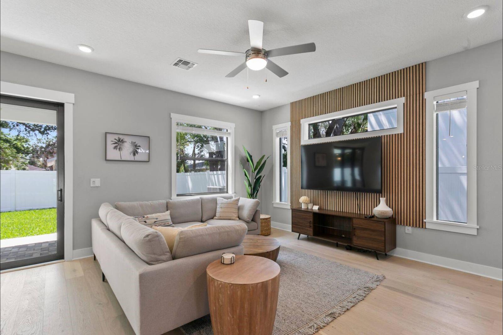 COLLINS ADD EXT BLK - Residential Lease