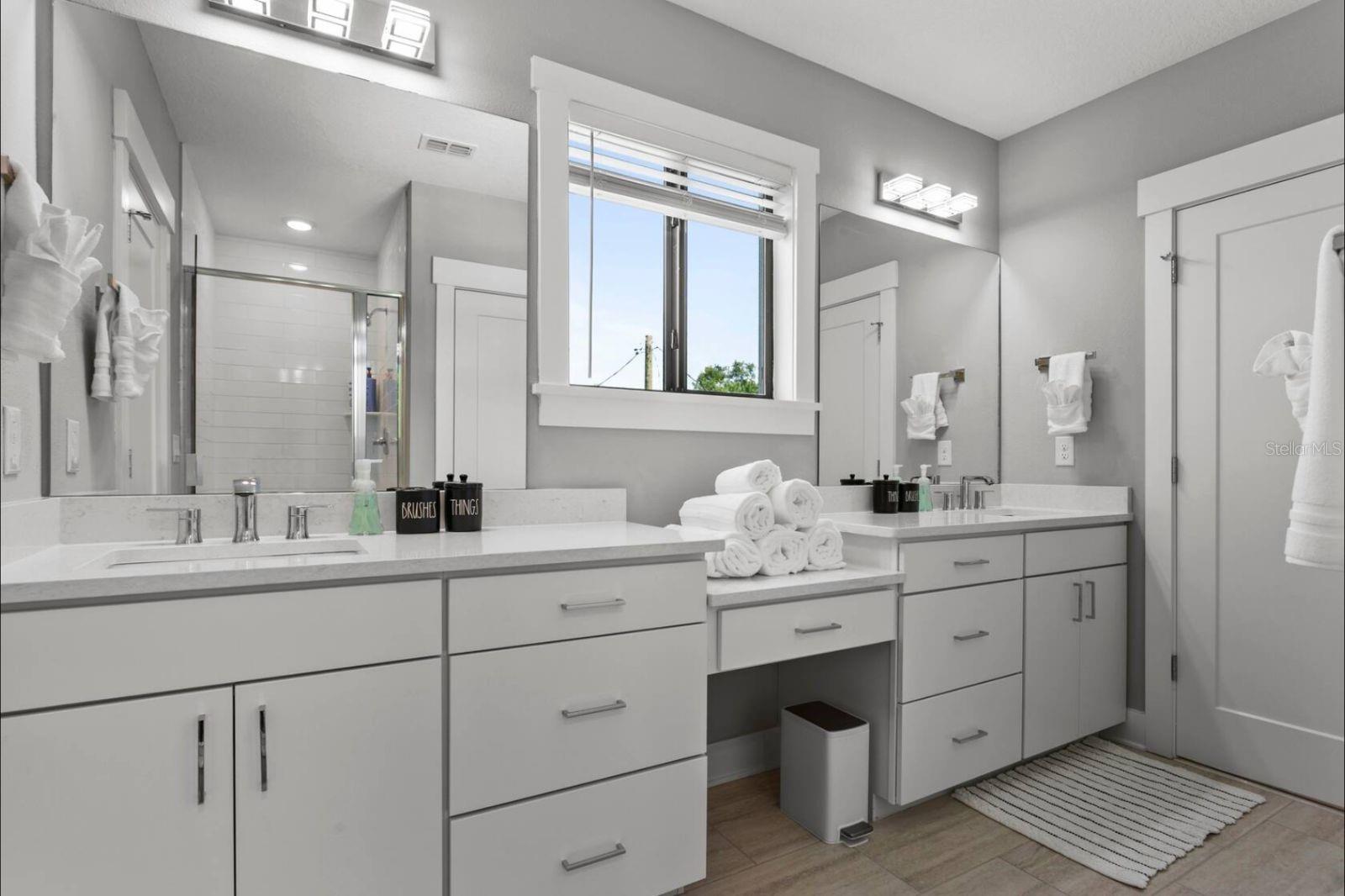 COLLINS ADD EXT BLK - Residential Lease