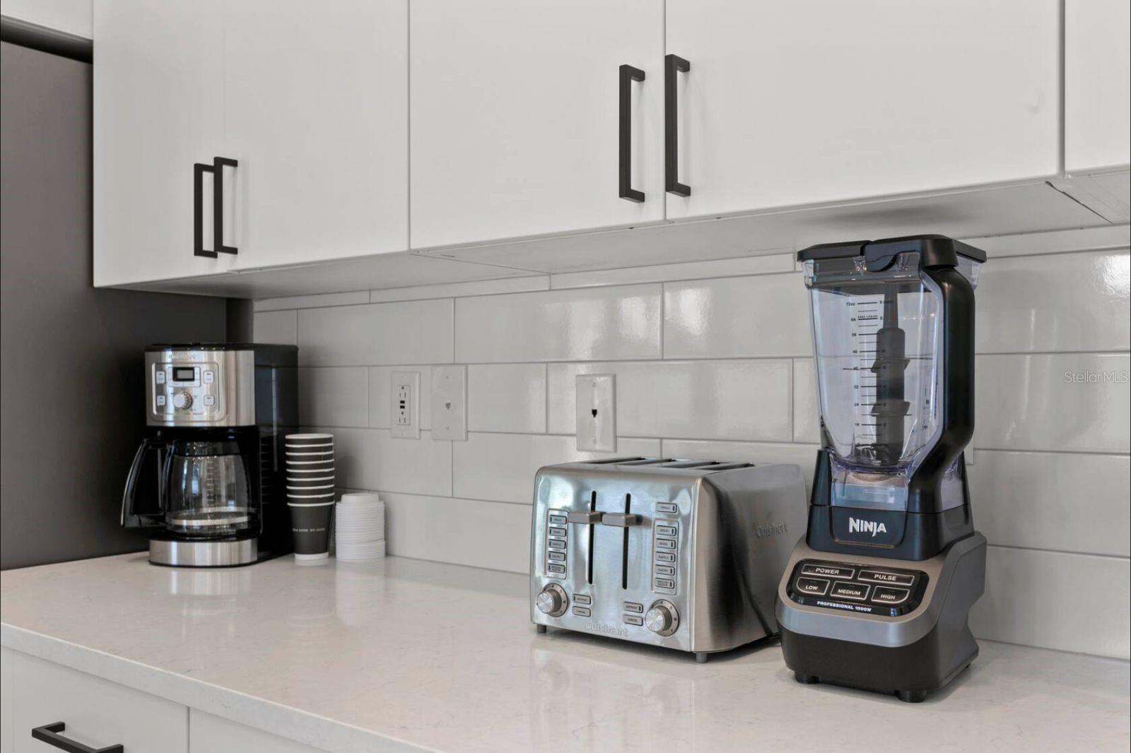 COLLINS ADD EXT BLK - Residential Lease