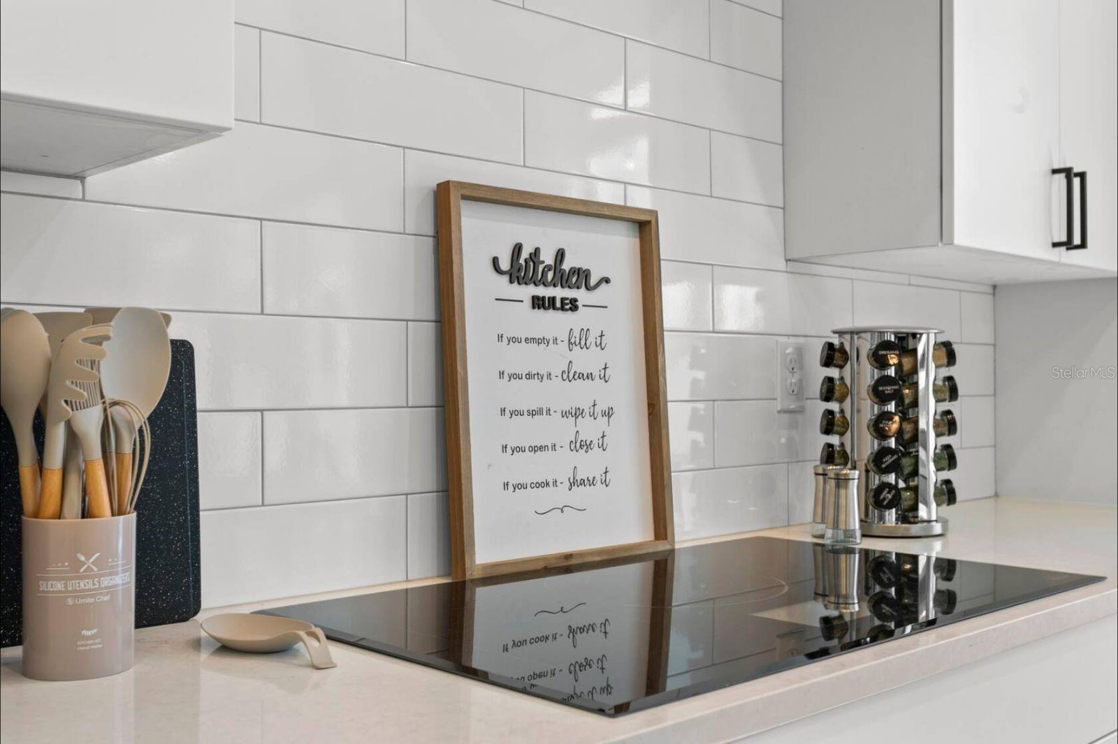 COLLINS ADD EXT BLK - Residential Lease