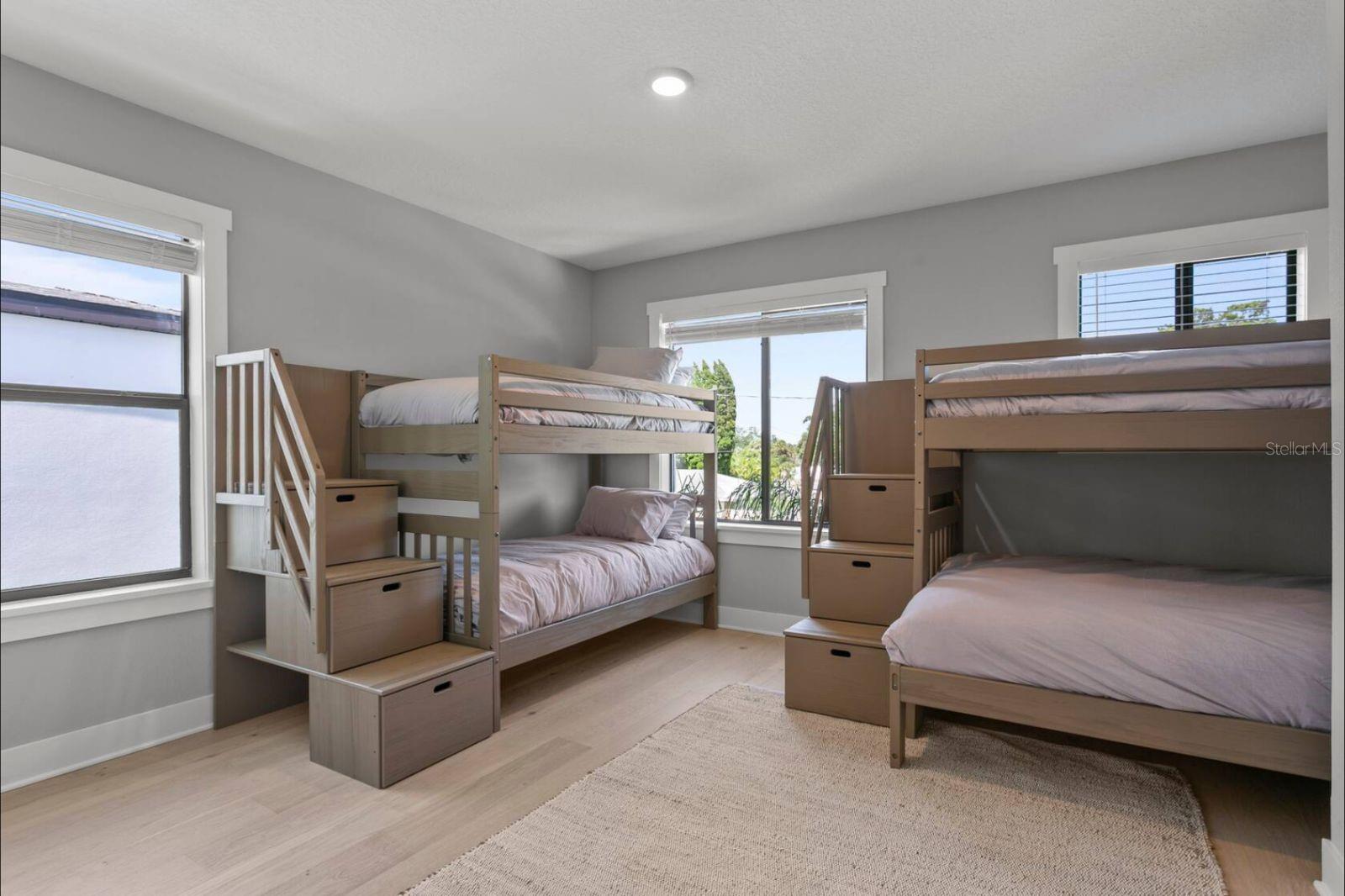 COLLINS ADD EXT BLK - Residential Lease