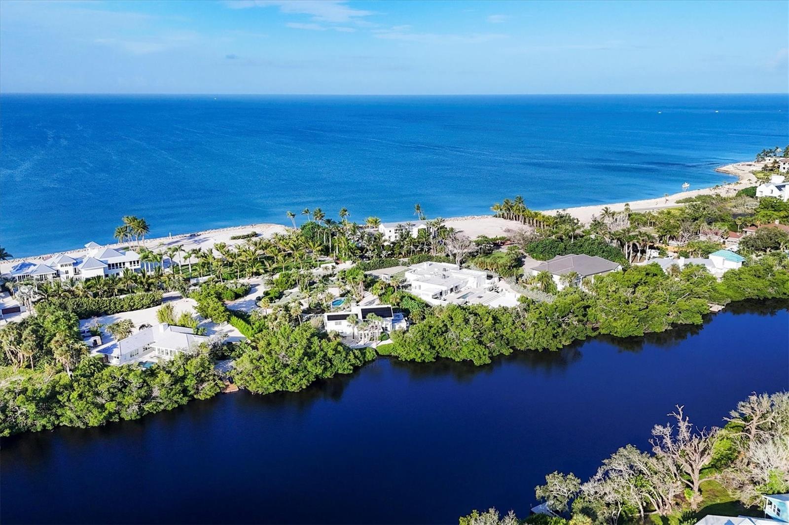 SANDERLING CLUB - Residential