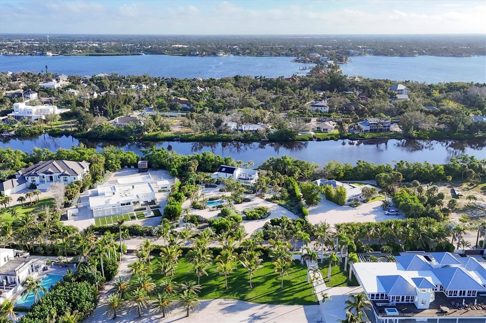 SANDERLING CLUB - Residential