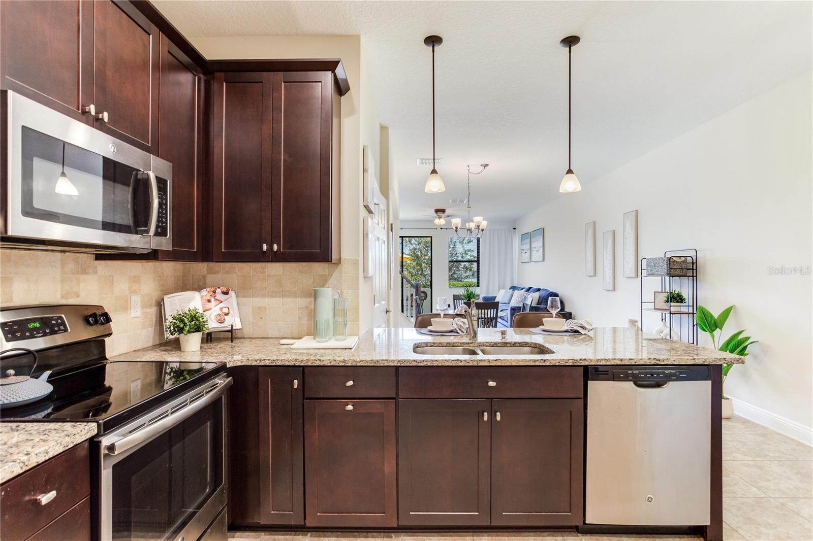 WEST LAKE TWNHMS PH 1 - Residential