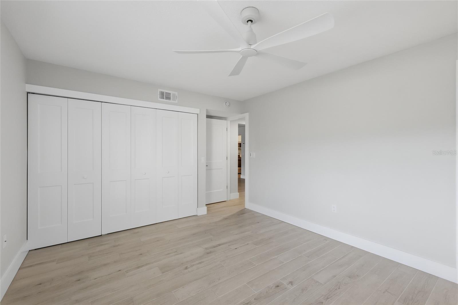 SHELL POINT - Residential