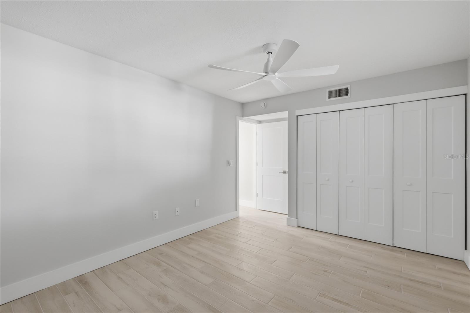 SHELL POINT - Residential