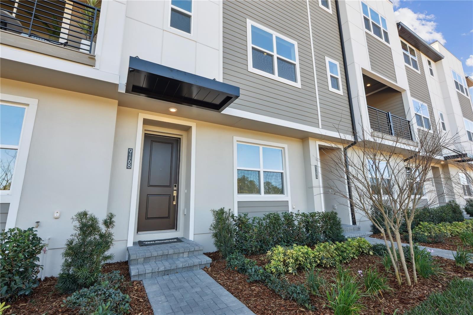 Casas a venda 1 - Jen Dantas 9168 SINATRA LANE