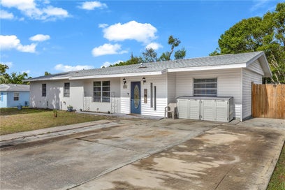 1020 COBBLESTONE AVENUE DELTONA FL 32725