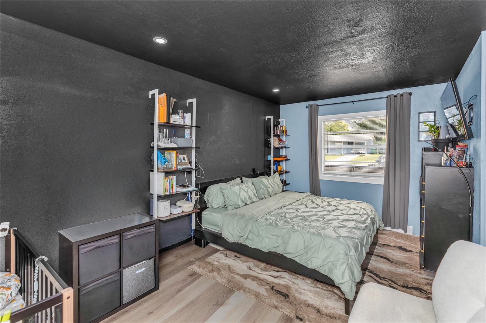 DELTONA LAKES UNIT 25 - Residential