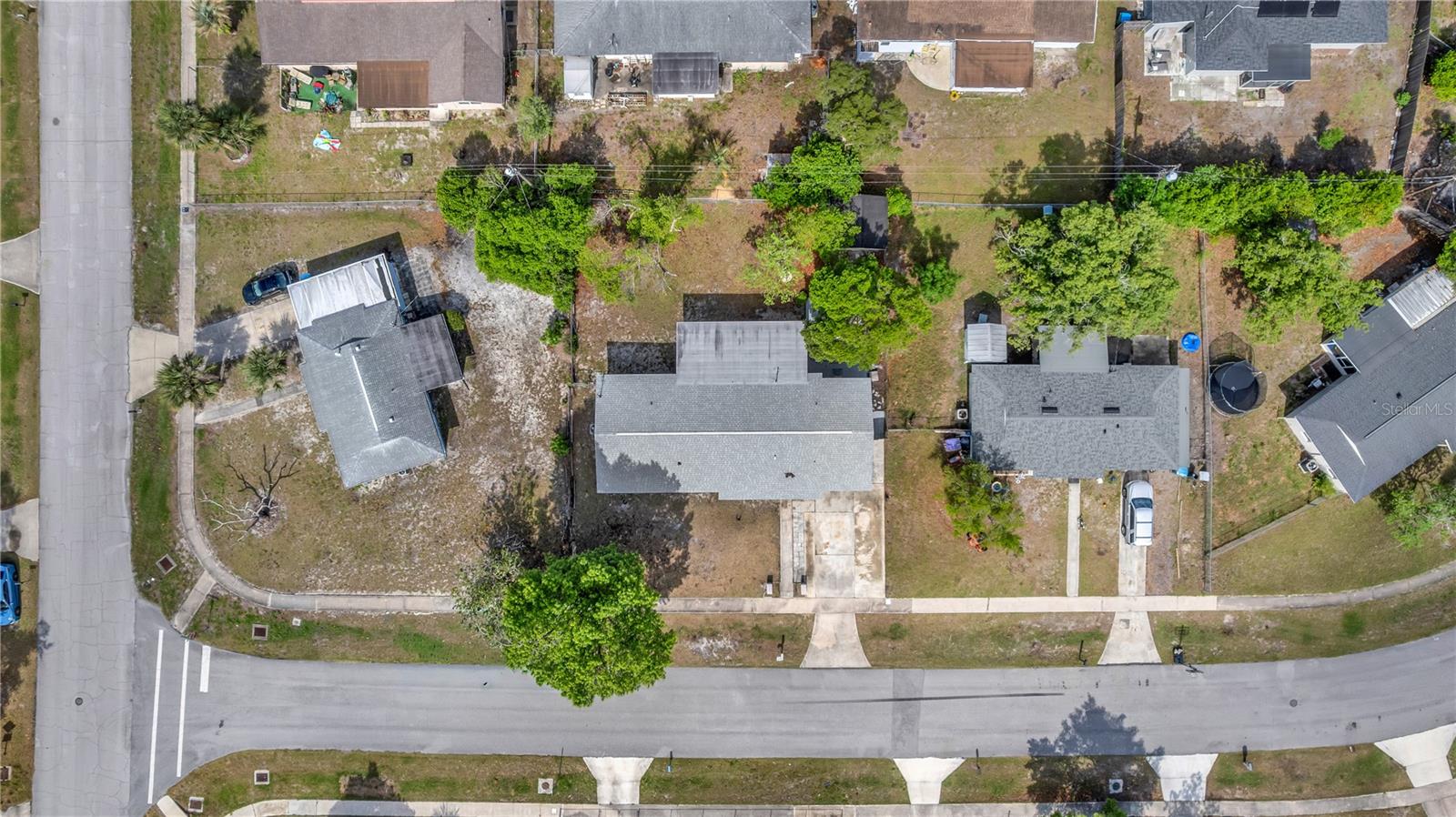 DELTONA LAKES UNIT 25 - Residential