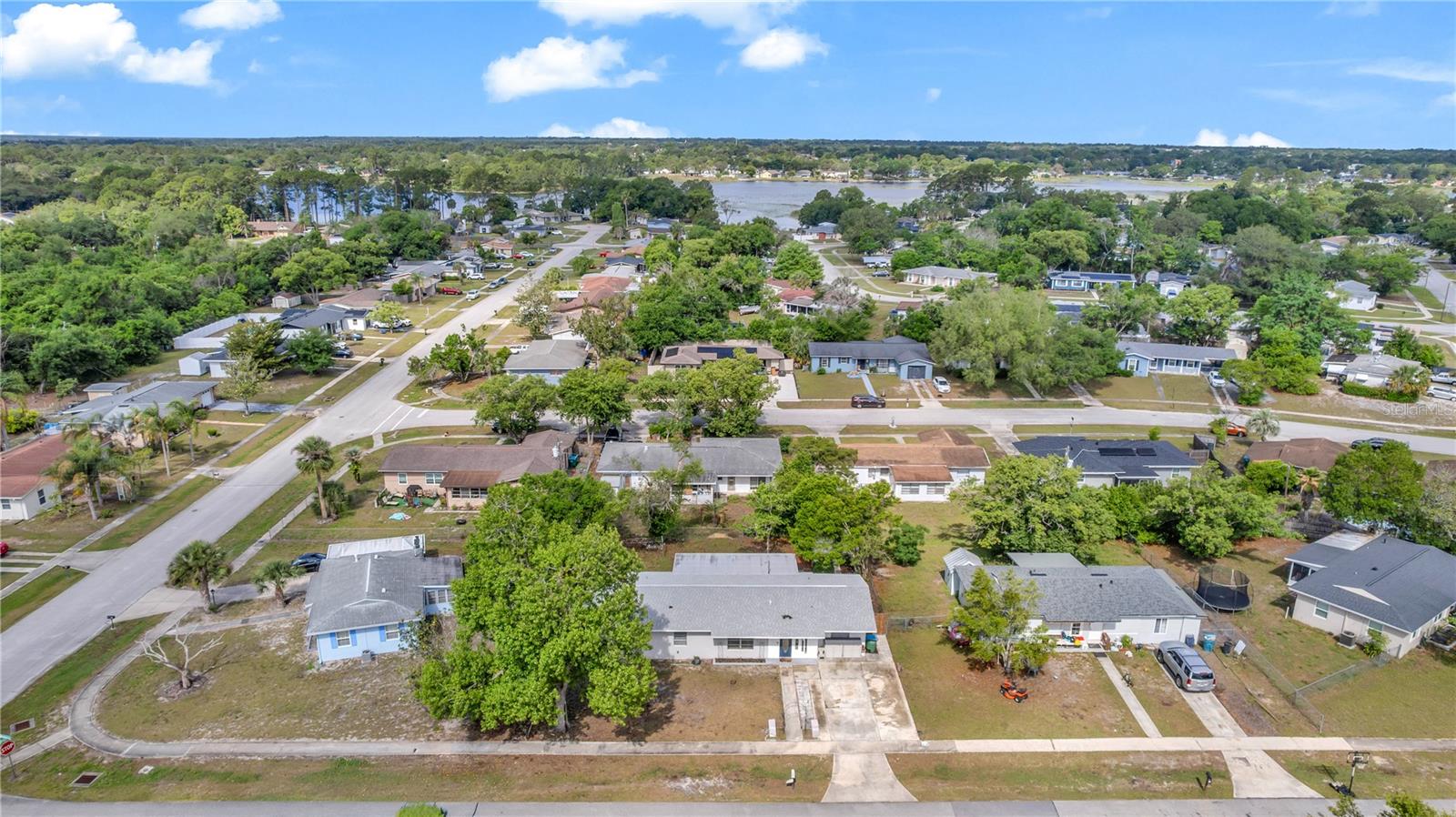 DELTONA LAKES UNIT 25 - Residential