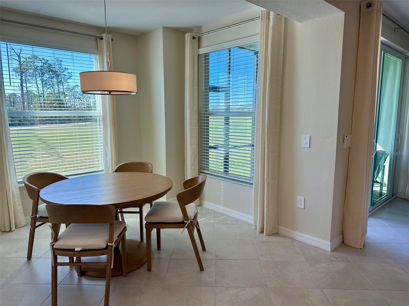 WELLEN PARK GOLF & COUNTRY CLUB - Residential Lease