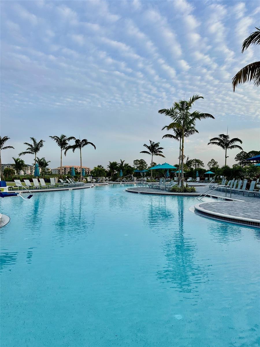 WELLEN PARK GOLF & COUNTRY CLUB - Residential Lease