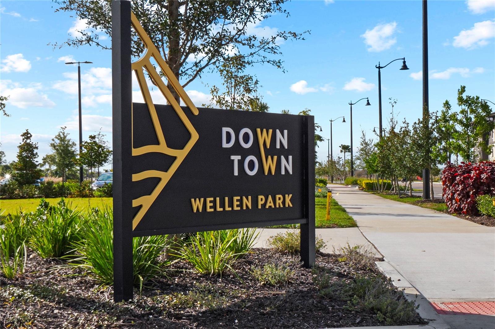 WELLEN PARK GOLF & COUNTRY CLUB - Residential Lease