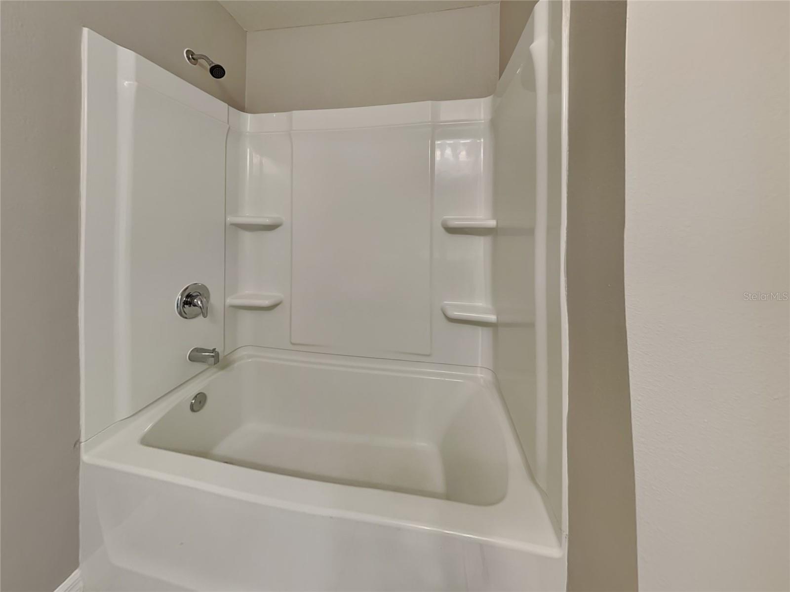 PRESERVATION POINTE PH 1 - Residential Lease