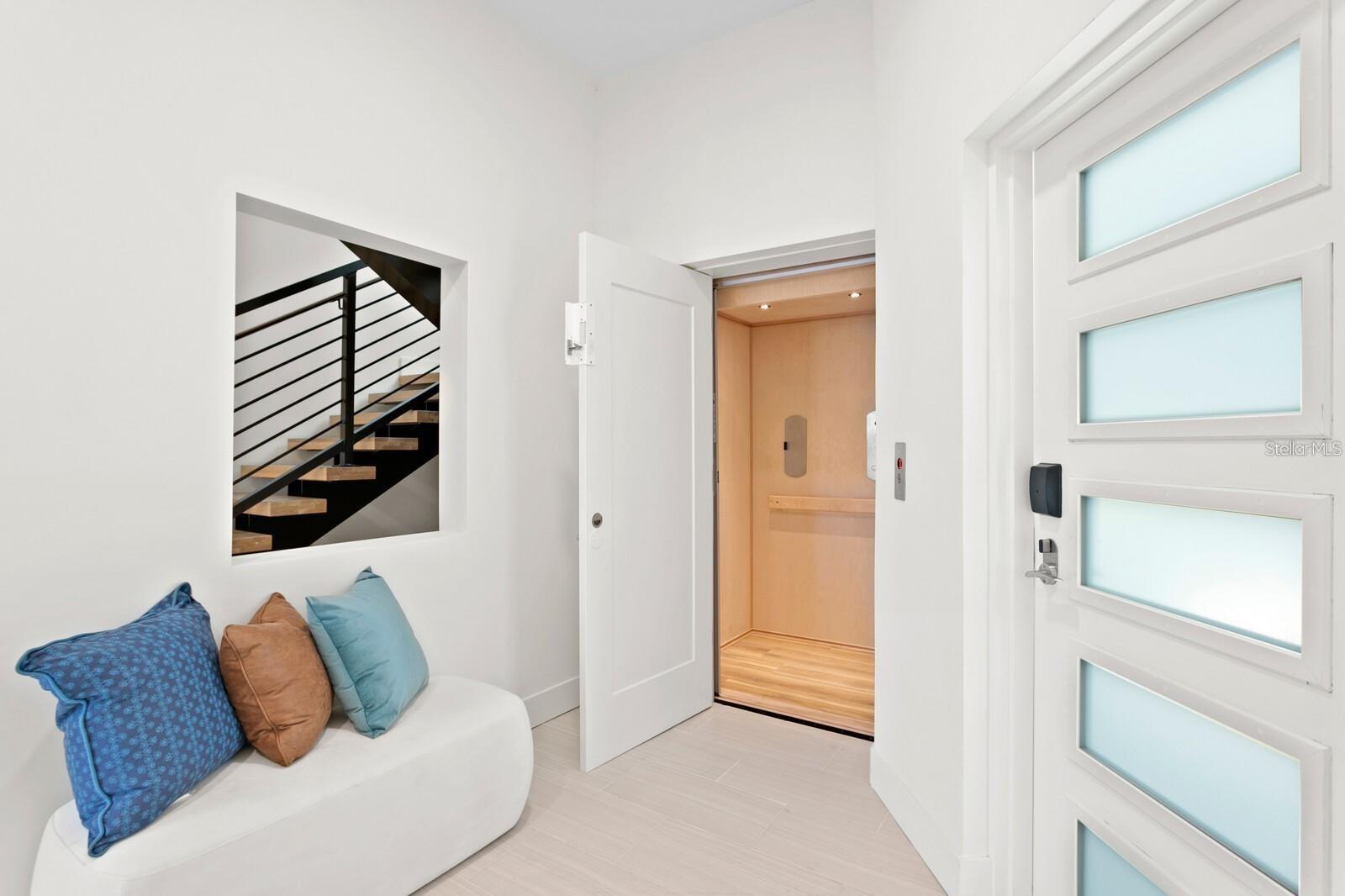 MARINA BAY MASTER CONDO - Residential