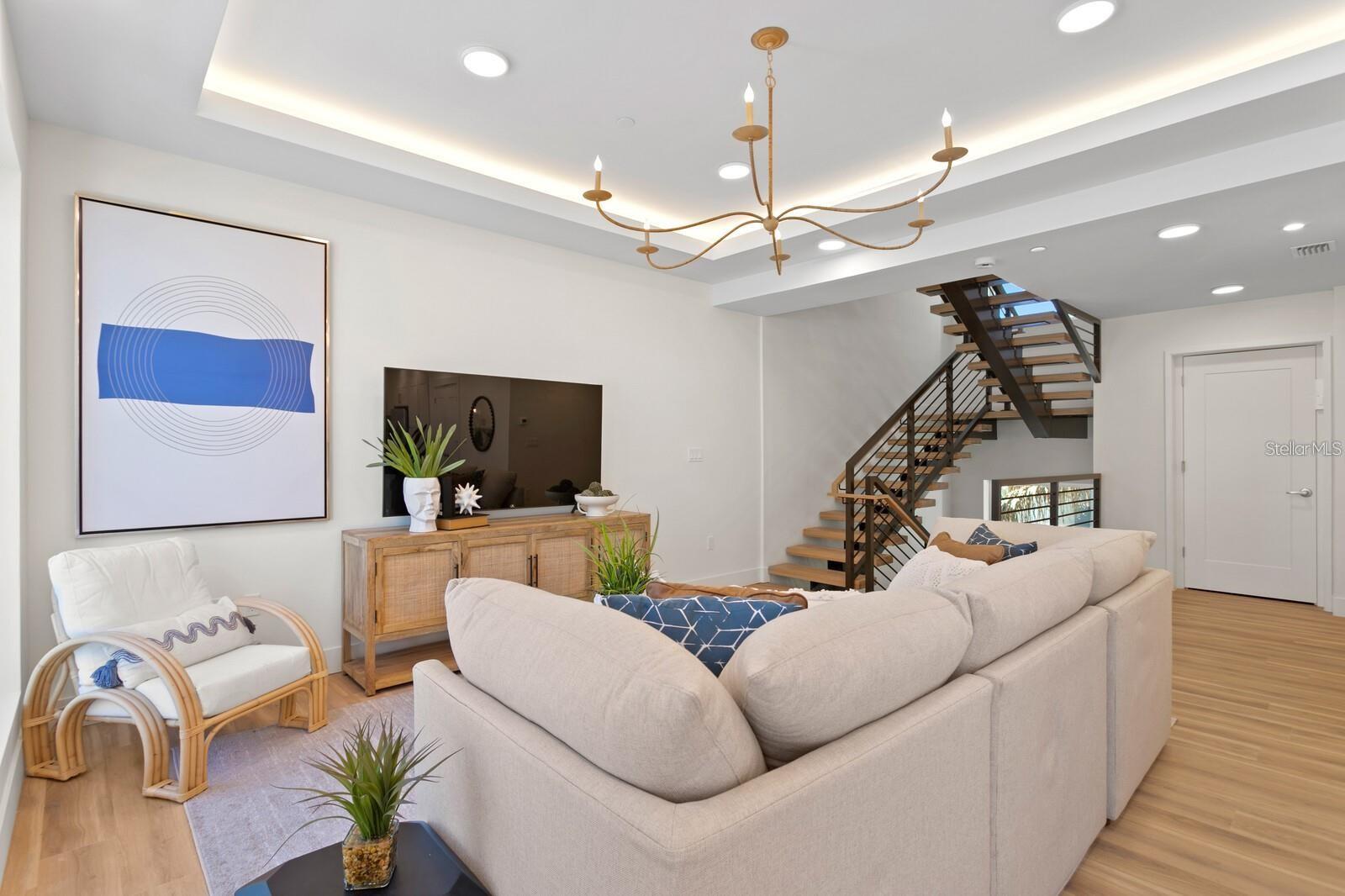 MARINA BAY MASTER CONDO - Residential