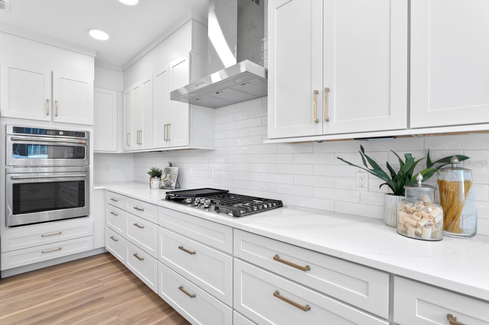 MARINA BAY MASTER CONDO - Residential