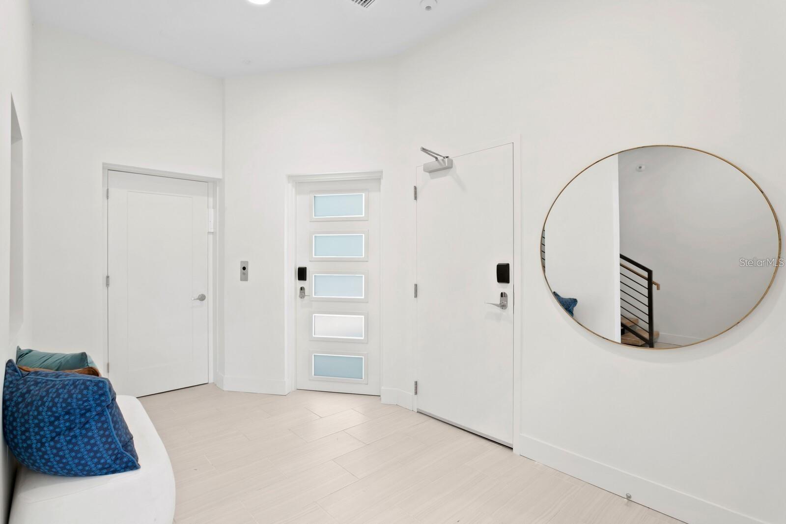 MARINA BAY MASTER CONDO - Residential