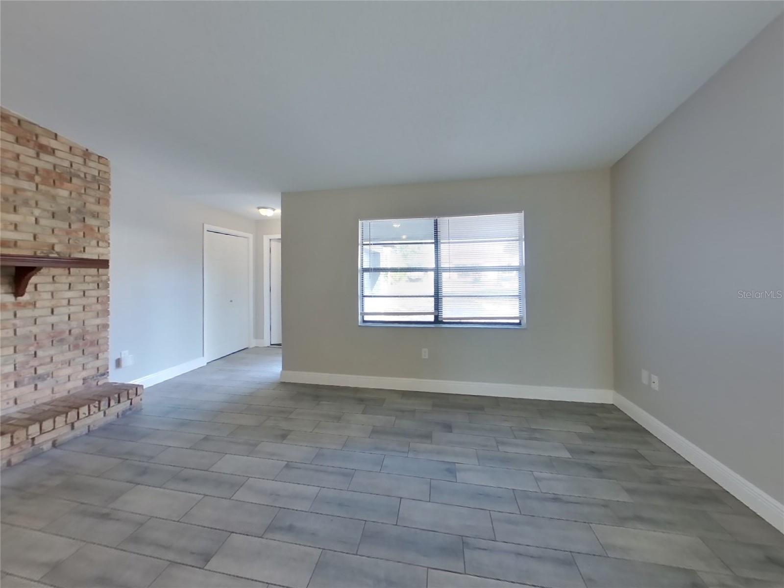 VALENCIA - Residential Lease